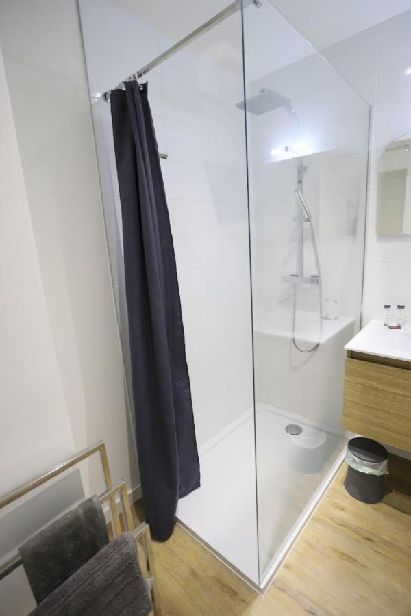 Le Fier Pied A Terre A Apartment *